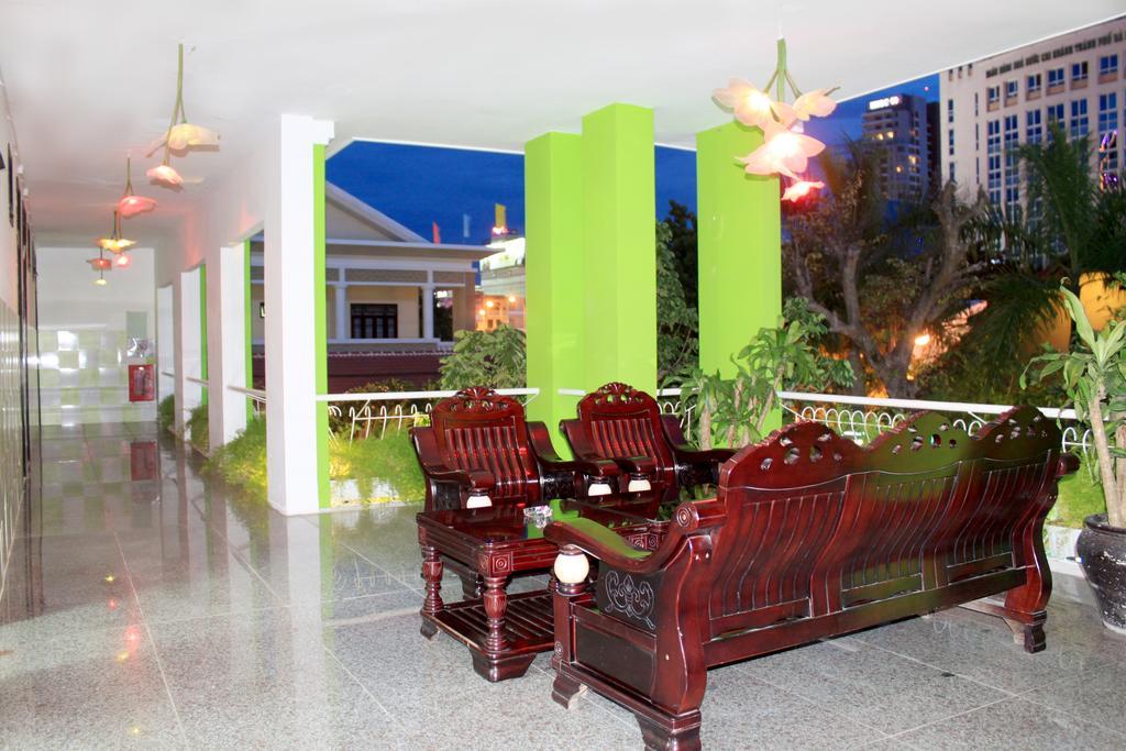 Ngoi Nha Xanh Hotel Da Nang Exterior foto