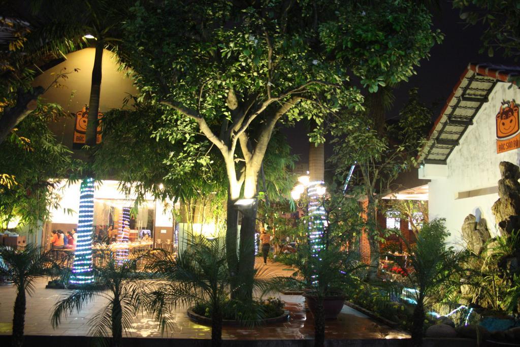 Ngoi Nha Xanh Hotel Da Nang Exterior foto