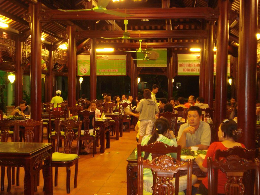 Ngoi Nha Xanh Hotel Da Nang Exterior foto