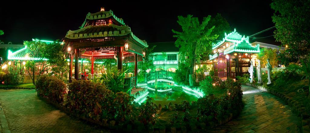 Ngoi Nha Xanh Hotel Da Nang Exterior foto